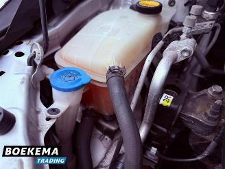 Toyota Avensis wagon 1.8 VVTi Navigatie Camera Climate Cruise picture 10