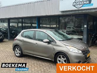 uszkodzony samochody osobowe Peugeot 208 1.4 VTi Active 5-Drs Climate Cruise Trekh. 2012/7