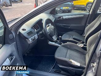 Opel Astra 1.6 Sport 105PK Cruise Climate Trekhaak picture 11