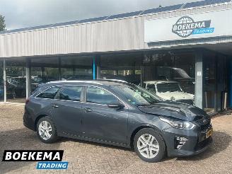 Damaged car Kia Ceed 1.0 T-GDi Led Navi Climate Camera Cruise PDC 2019/11