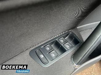 Volkswagen Golf Variant 1.6 TDI Comfort DSGPanorama ACC Cruise PDC picture 24