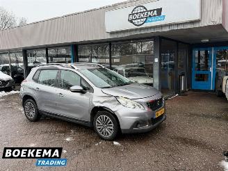Coche accidentado Peugeot 2008 1.2 PureTech Automaat Navigatie Cruise NAP! 2017/2