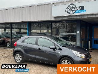 Schadeauto Kia Rio 1.2 CVVT ComfortLine 5-Drs Airco 2014/5