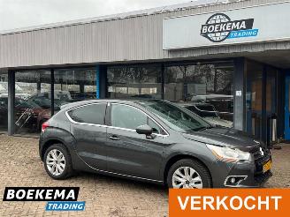 Vaurioauto  passenger cars Citroën DS4 1.6 e-HDI So Chic Aut Massage Leer Navi Climate 2012/12