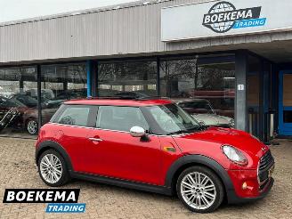 Unfallwagen Mini One D 1.2 One Business Automaat Pano Keyless Navi Climate Cruise 2017/11