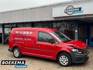 krockskadad bil bedrijf Volkswagen Caddy maxi 1.6 TDI L2 Airco Cruise trekhaak 2017/2