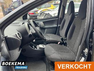 Toyota Aygo 1.0-12V Comfort Automaat 5-Deurs picture 16