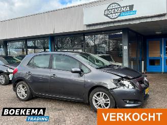 krockskadad bil auto Toyota Auris 1.6 Aspiration Navigatie Cruise Airco 2009/11