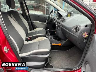 Renault Clio 1.2 TCe 101PK Special Line 5-Drs Navi Airco Trekh. picture 22