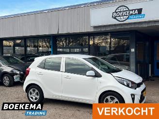 skadebil auto Kia Picanto 1.0 DPi ComfortLine Airco Cruise 5-Deurs 2023/5