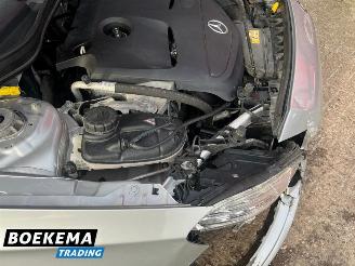 Mercedes A-klasse 180 Ambition AMG Automaat Navigatie Clima picture 11