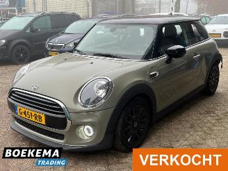 Mini Cooper 1.5 Automaat Keyless Led Navi Cruise Airco picture 4