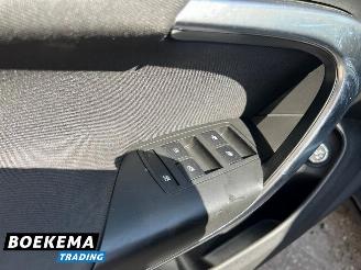 Opel Insignia 1.6 T Sport 180PK Navi Climate Cruise PDC Trekh. picture 16