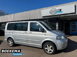 krockskadad bil auto Volkswagen Multivan 2.5 TDI Comfort 7-Pers Clima Stoelverw. 2XSchuifdeur 2006/8