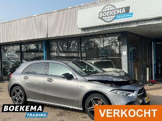 Damaged car Mercedes A-klasse 250 e AMG Navigatie Camera Stoelverwarming 2020/11