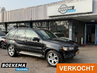 Vaurioauto  passenger cars BMW X5 4.4i Executive Open-Dak Automaat Memory 2000/7
