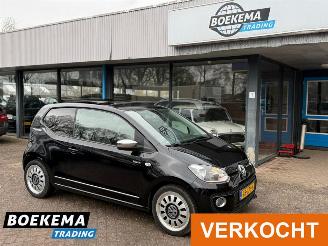 damaged passenger cars Volkswagen Up! 1.0 Black Up! Panorama Leer Stoelverwarming PDC Cruise 2013/1