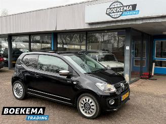 damaged passenger cars Volkswagen Up! 1.0 Black Up! Panorama Leer Stoelverwarming PDC Cruise 2013/1