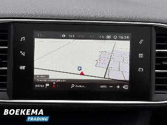 Peugeot 308 SW 1.2 PureTech Premium Panorama Automaat Navigatie Trekhaak PDC picture 22