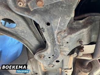 Peugeot 2008 1.2 PureTech Allure Navigatie Camera Climate picture 11