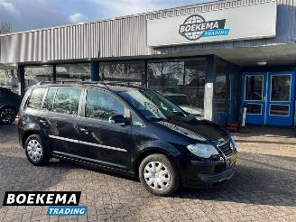 Damaged car Volkswagen Touran 1.4 TSI 140PK Business Navigatie Cruise Climate 2007/5