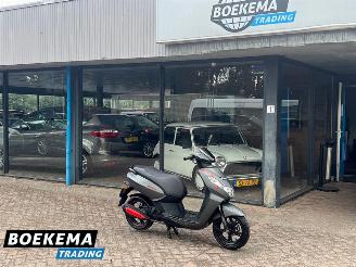 dommages scooters Peugeot  Kisbee RS 4T 45KM 2018/8