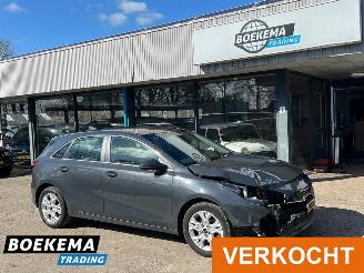 Auto incidentate Kia Ceed 1.0 T-GDi DynamicLine Navigatie Camera Keyless 2022/5