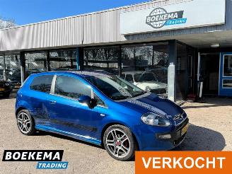Damaged car Fiat Punto Evo 1.4-16V Multiair Racing Navigatie Clima Cruise 2010/11