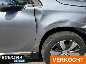 Peugeot 2008 1.6 VTi Allure Navigatie picture 10
