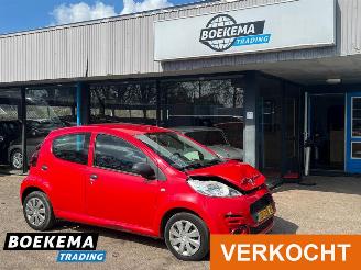 Coche accidentado Peugeot 107 1.0 Access Airco 5-Deurs 2012/11
