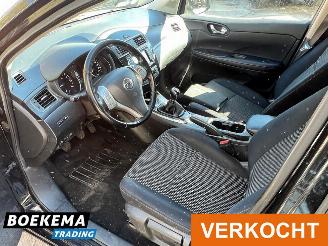 Nissan Pulsar 1.2 DIG-T Connect Ed Navigatie Camera Keyless Cruise picture 9