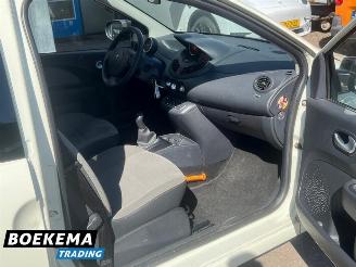 Renault Twingo 1.5 dCi Collection Airco Cruise picture 14