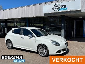 Coche accidentado Alfa Romeo Giulietta 1.4 T Distinctive Automaat Memory Stoelverw BOSE 2012/1