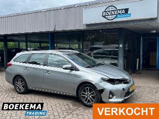 Avarii autoturisme Toyota Auris Touring Sports 1.8 Hybrid Dynamic Navigatie Cruise Climate 2013/11