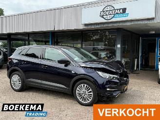 krockskadad bil auto Opel Grandland X 1.2 Turbo Innovation Navigatie Stoel-Stuurverw Climate Cruise Keyless 2018/3
