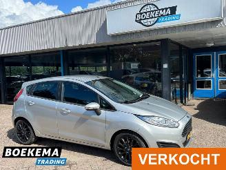 Coche accidentado Ford Fiesta 1.5 TDCi Style Lease Navigatie Cruise Airco 5-Deurs 2016/1