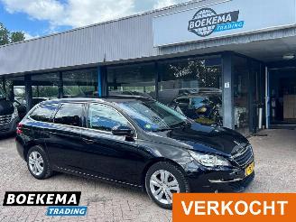 krockskadad bil auto Peugeot 308 SW 1.6 BlueHDI Executive Pack Panorama Climate Cruise PDC 2015/12