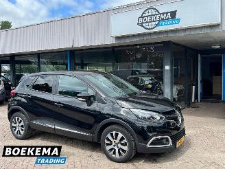 krockskadad bil auto Renault Captur 0.9 TCe Dynamique Climate Stoelverwarming Cruise 2015/10