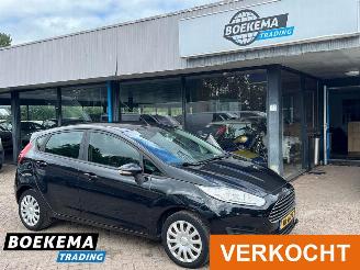 Coche accidentado Ford Fiesta 1.0 Style Airco Navigatie 5-Deurs 2015/11