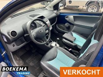 Toyota Aygo 1.0-12V + Automaat Airco Leer picture 9