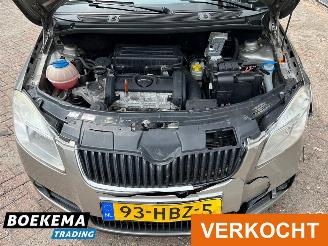 Skoda Fabia 1.6-16V Ambiente Automaat Airco Stoelverwarming PDC Trekhaak picture 9