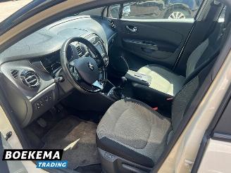 Renault Captur 0.9 TCe Authentique Stoelverwarming Navi Cruise picture 19