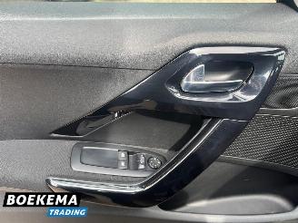 Peugeot 208 1.2 VTi Oxygo Cruise Navi Clima Trekhaak picture 13