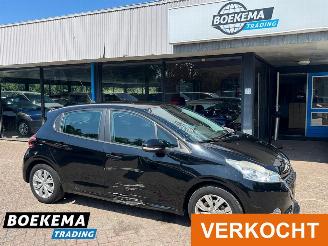 škoda osobní automobily Peugeot 208 1.2 VTi Access Navi Cruise-Control Parkeersensoren Clima 2012/12