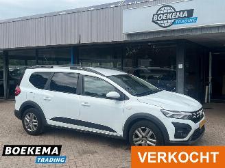 Damaged car Dacia Jogger 1.0 TCe 100 ECO-G 7p. Airco Elektrische ramen 2023/8