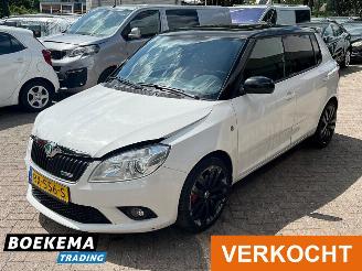 Skoda Fabia 1.4 RS 179PK DSG Open-dak Navigatie Clima picture 4