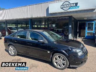 damaged passenger cars Opel Vectra 1.8-16V Elegance Clima Elektrische Ramen 2005/4