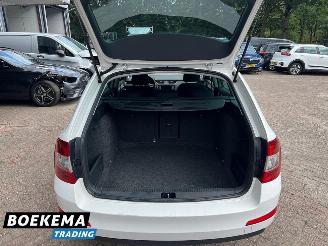 Skoda Octavia Combi 1.2 TSI Businessline Automaat Navi Cruise Clima picture 13
