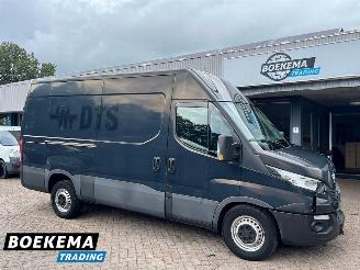 Avarii auto utilitare Iveco Daily 35S21V 3.0 352 Automaat Airco Schuifdeur Trekhaak 2017/12