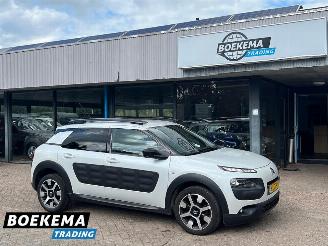 Vaurioauto  passenger cars Citroën C4 cactus 1.2 PureTech Automaat Navigatie Clima Camera Cruise 2016/12